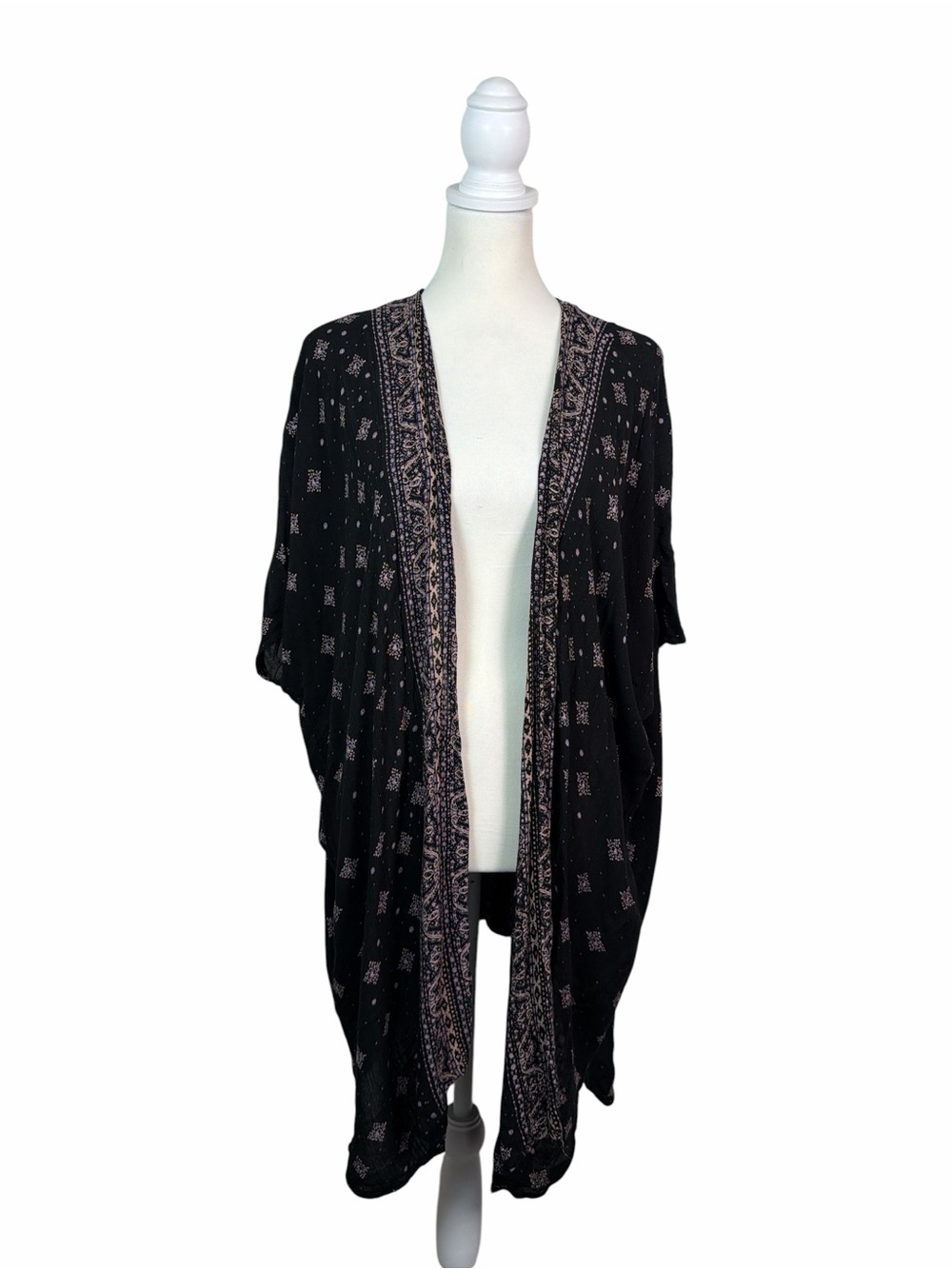 Angie Women’s Medium Black Paisley Kimono Duster Boho Open Front Cardigan